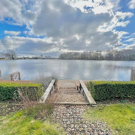 Tattershall Lakes Country Park, Lakeside Lodge, Hot Tub, Private Garden And Private Fishing Pitch Exterior photo